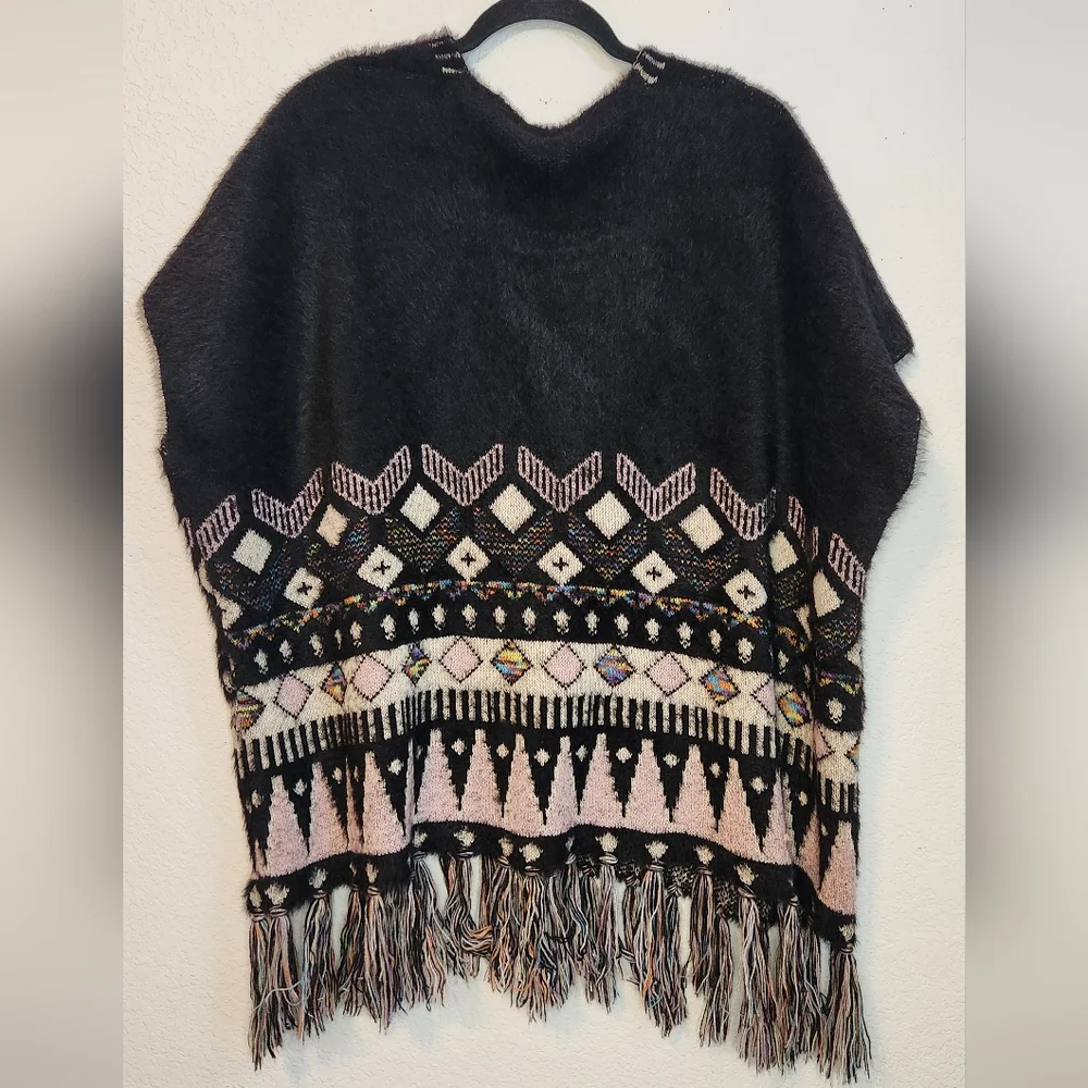 Desheng Black‎ Patterned Multicolored Poncho/Wrap Cardigan, Size M to L